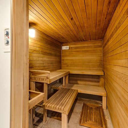 Sand & Sea: The Columbia Apartment Seaside Exterior photo
